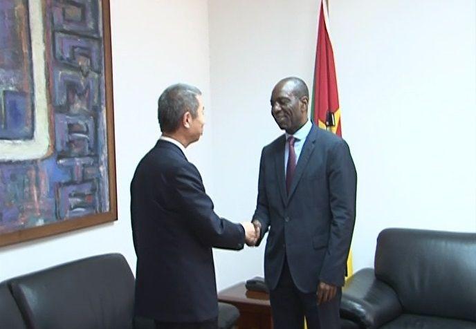 PM recebe embaixador chinês para reafirmação do reforço de cooperação entre os dois países.