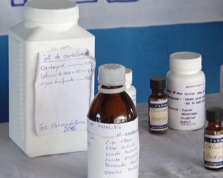 Cidadãos automedicam-se para poupar dinheiro prejudicando a saúde