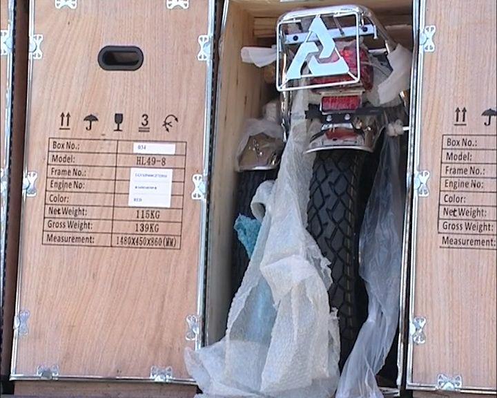 Alfândegas apreendem 3 mil pneus e 360 motorizadas em Nacala