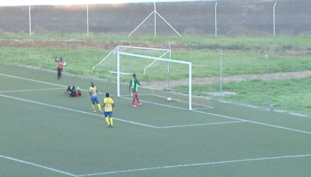 Empate por 2 bolas na abertura do Moçambola:  Maxaquene culpa-se