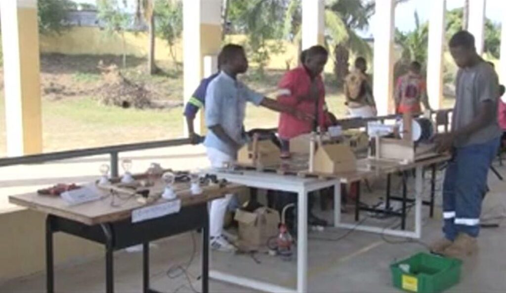 MOSTRA DE CIÊNCIA E TECNOLOGIAMais de cinquenta inovadores participam na IX edição em Inhambane.jpg