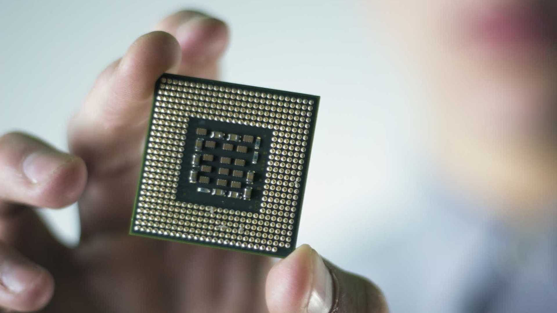Intel assegura que estão a caminho chips mais seguros