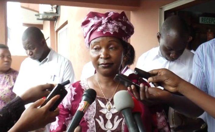 Governadora de Sofala desvenda desvio de equipamento médico para hospital privado
