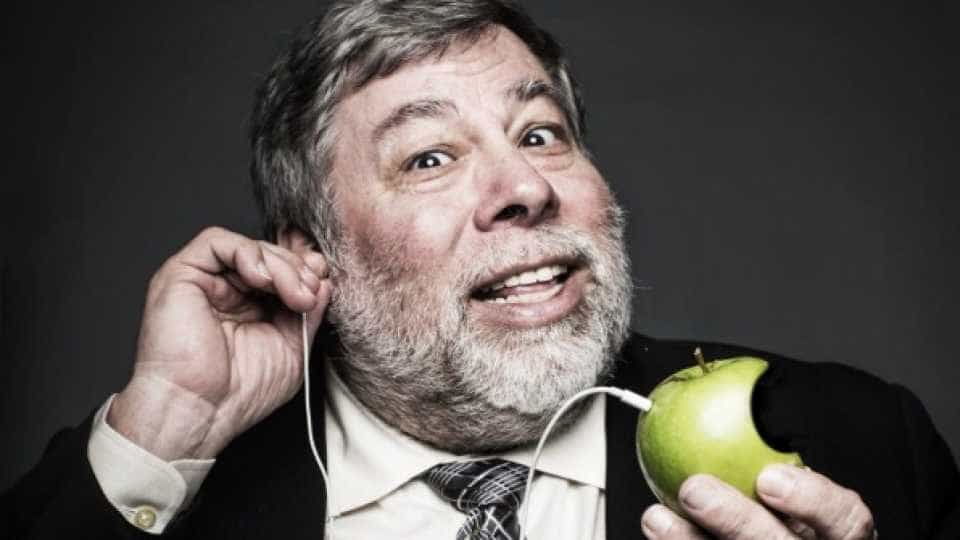 Fundador da Apple aponta um erro ao iPhone X