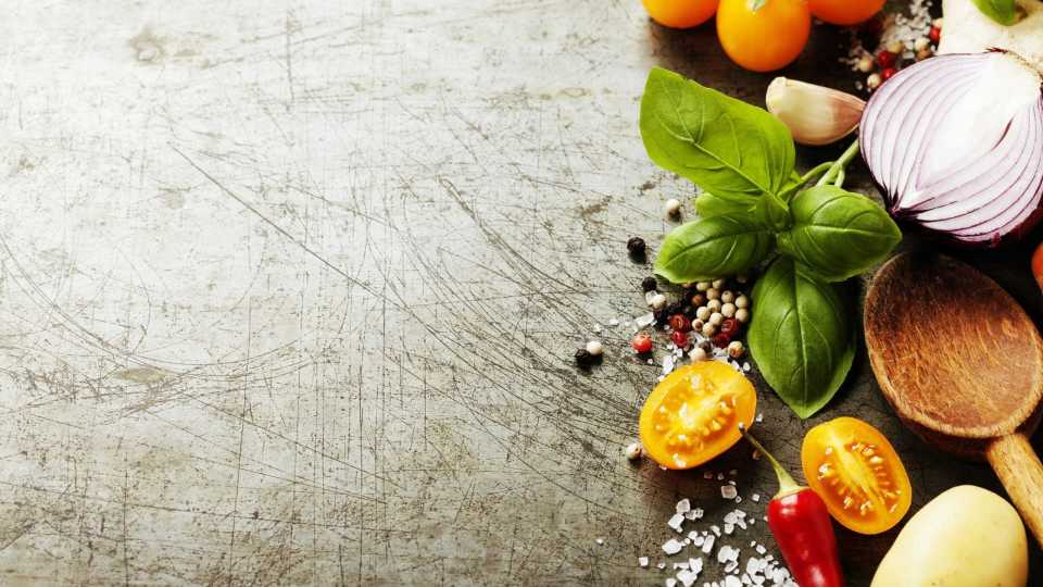 O que é a gota e como a alimentação pode ser uma aliada