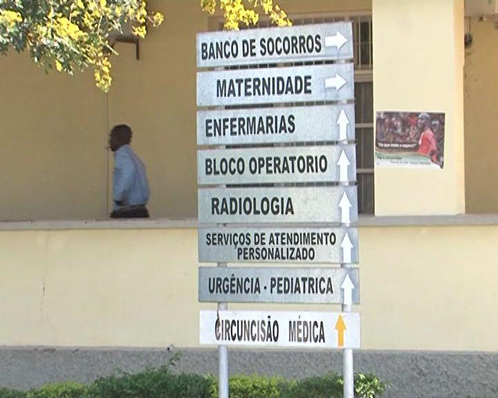 Cirurgia complicada em Tete junta treze médicos: Retirada de um tumor e parto de gémeos
