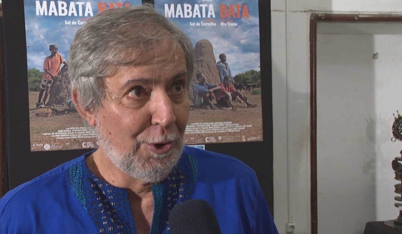 “Mabata Bata” estreia em Maputo: Longa-metragem de Sol de Carvalho retrata vida de menino pastor e órfão
