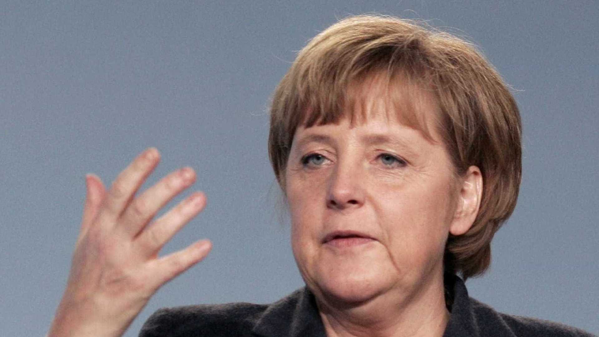 Merkel ausente de abertura da cimeira do G20 após aterragem de emergência
