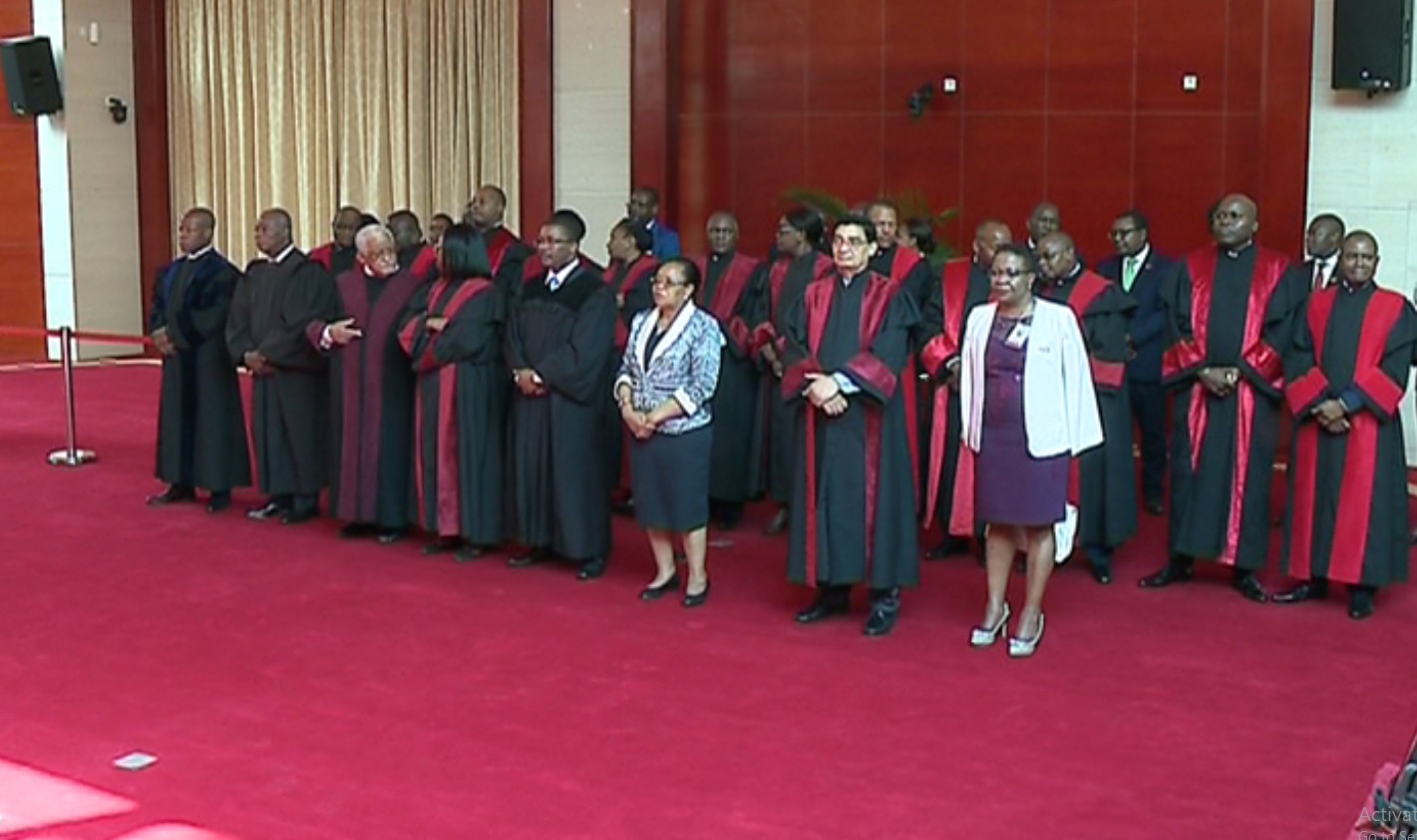 Novos procuradores-gerais adjuntos: Filipe Nyusi quer celeridade na tramitação processual e combate aos crimes financeiros
