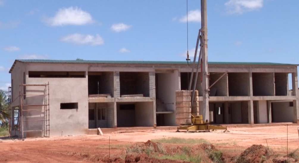 Governo mobiliza dinheiro para construçao de mais hospitais