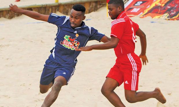 Final da copa de Futebol de Praia: Tau-Tau e amigos da praia estão na final da prova