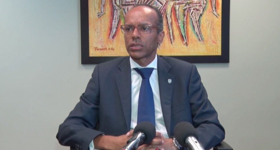 “Banco de Moçambique pode decidir retomar os cortes nas taxas de juro”