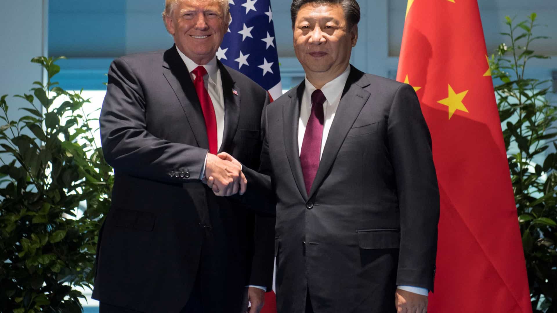 Presidentes da China e dos EUA abordam guerra comercial antes do G20