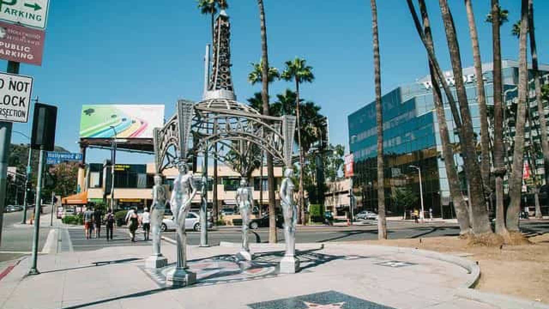 Estátua de Marilyn Monroe roubada do Passeio da Fama em Hollywood