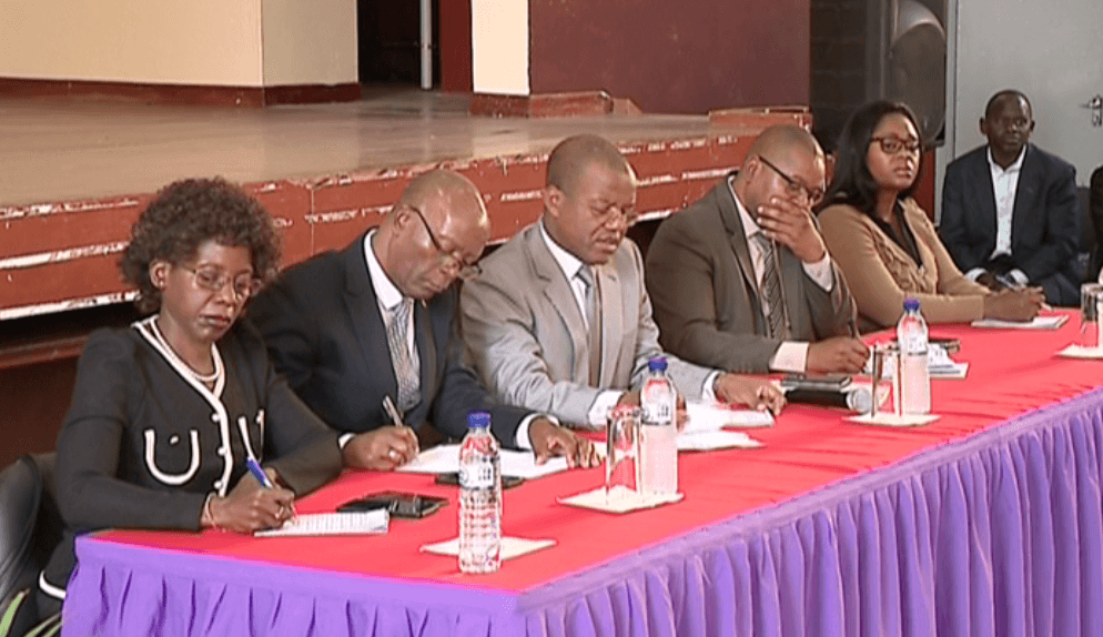 MINEDH reúne com pais e encarregados de educação, na cidade de Maputo