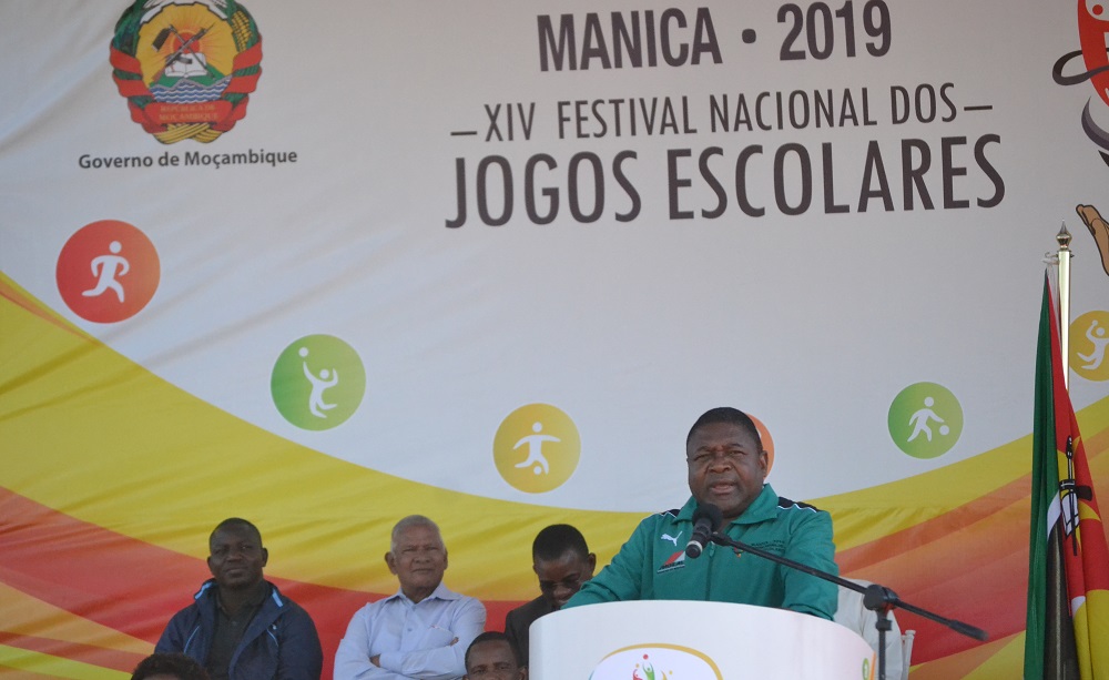 Presidente da República reage em Manica ao actual estágio do futebol