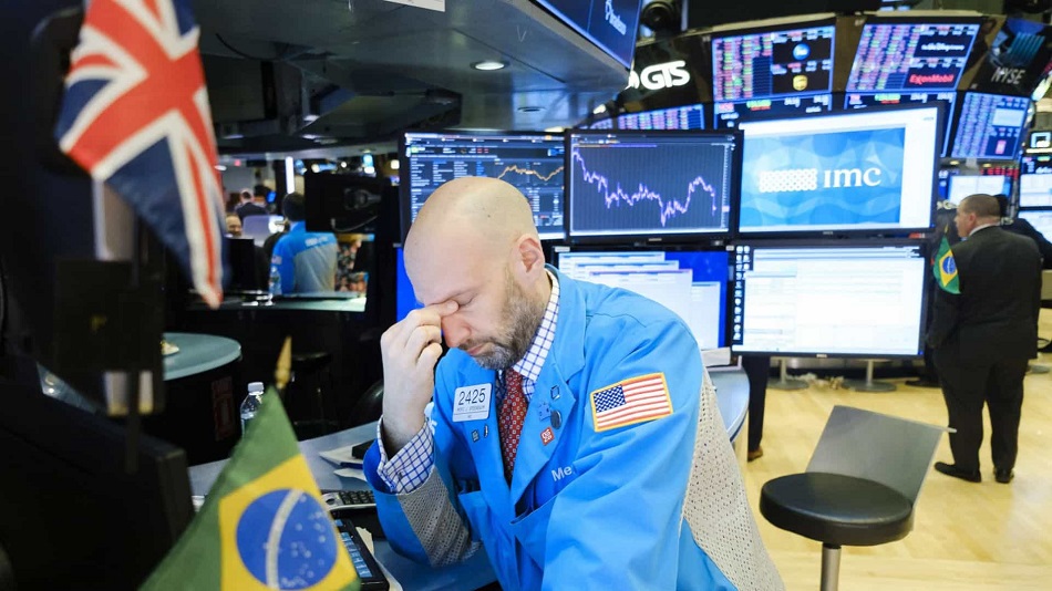 Dow Jones fecha em queda com receio de propagação do coronavírus