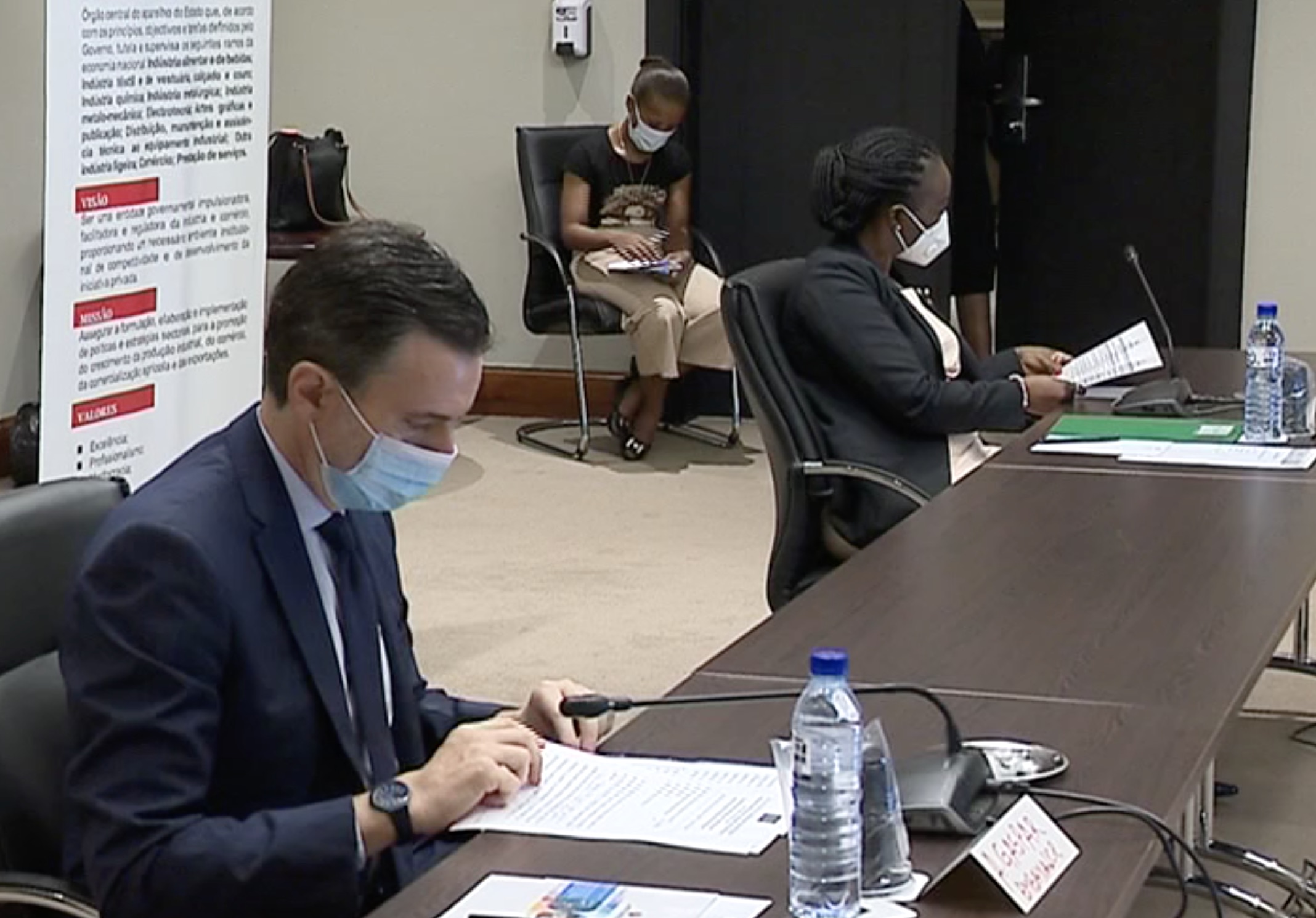 Entre Moçambique e União Europeia: Volume de exportações e importações reduziu em 24 % em 2020