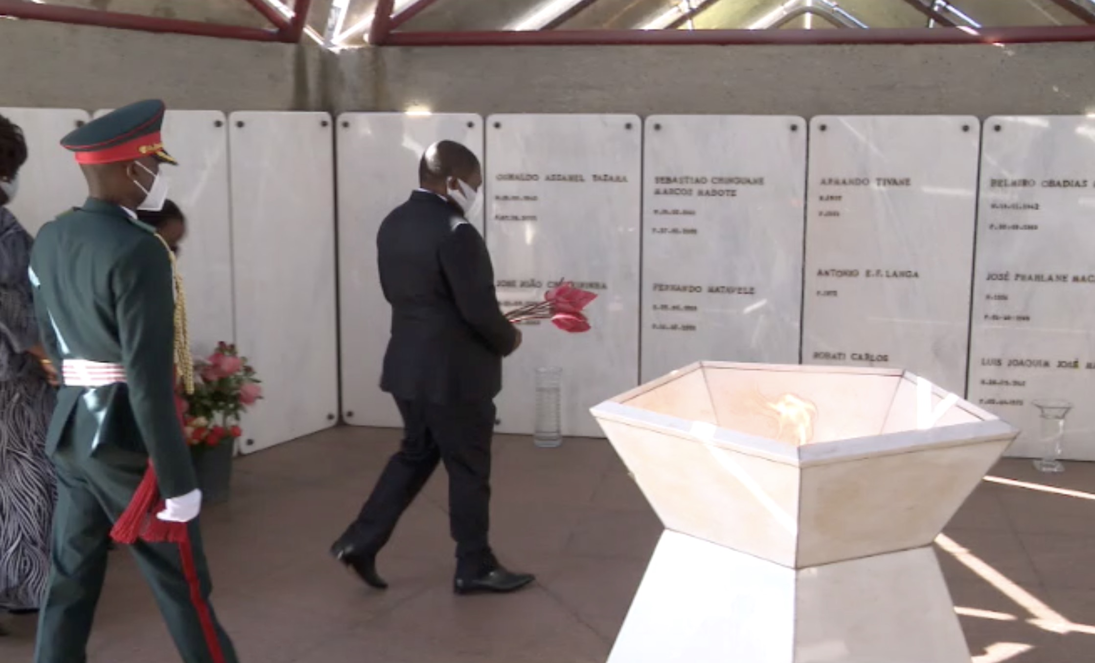 Celebração 7 De Abril: Chefe de Estado homenageia valência da mulher moçambicana em várias frentes 