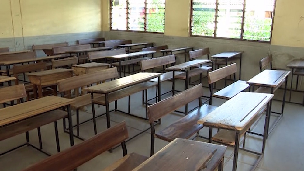 Cerca de 10 mil pessoas vão ser contratadas para a higienização nas escolas públicas no país