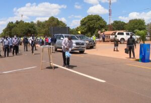 Estrada Montepuez-Ruaça: Nyusi diz que não pode facilitar de fuga dos terroristas