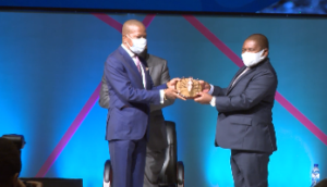 CTA distingue PR Nyusi com o Prêmio “Formiga 2022”