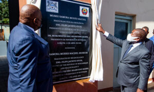 Visita de Estado ao Botswana: Inaugurado Museu Samora Machel em Lobatsi