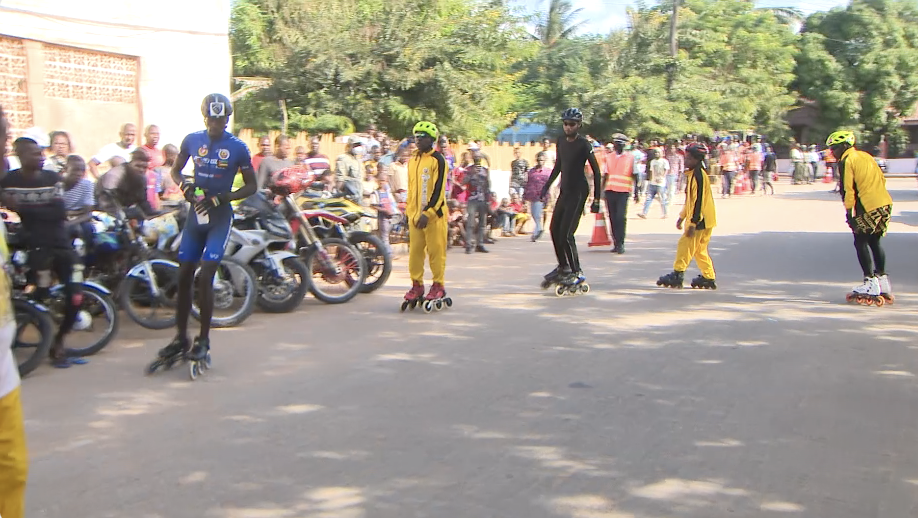 Do Rovuma ao Maputo em patins: Aventureiros já percorreram 500 Km