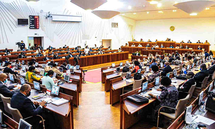 Parlamento adia aprovação da criação do Fundo Soberano