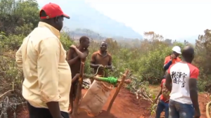 Mineração Artesanal:À semelhança do comércio informal é tida como das piores actividades em Manica