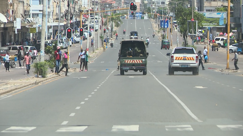 Nova vaga de manifestações: Principais avenidas da cidade de Maputo bloqueadas